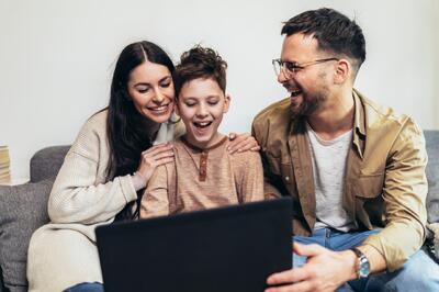 10 вещей, из-за которых подростки чувствуют себя по-настоящему любимыми