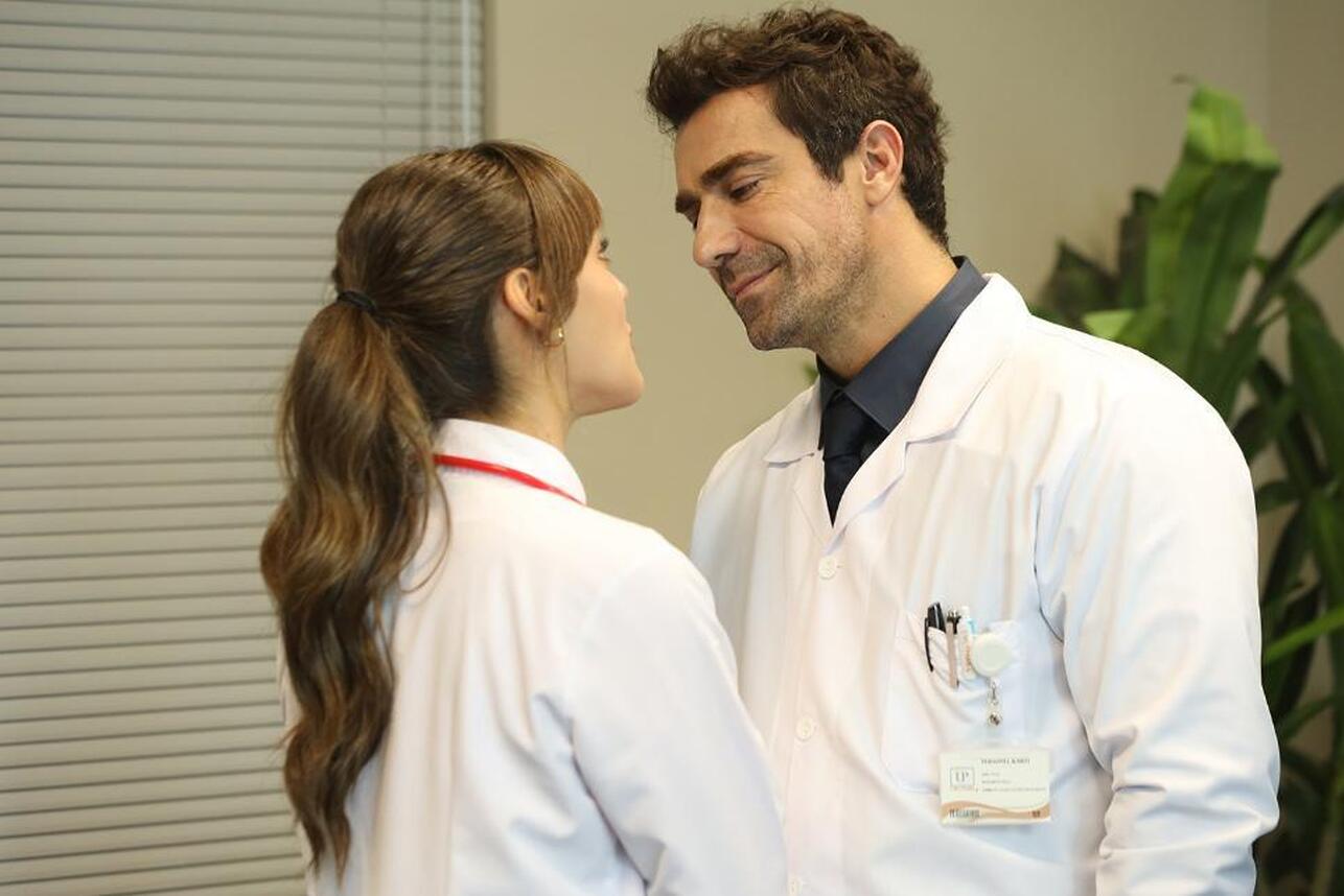 кадр из сериала «Доктор в другой жизни», 2026 фото