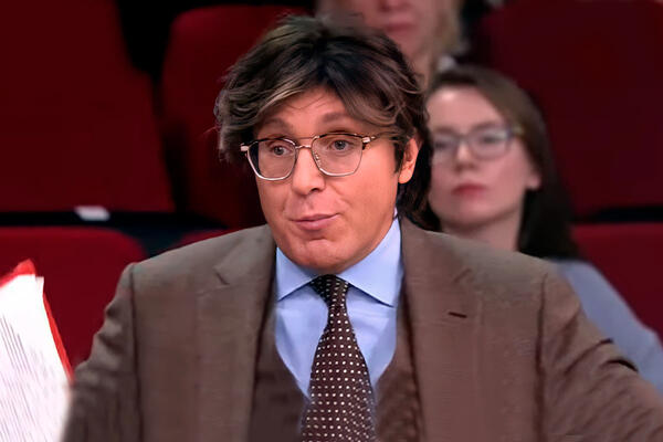 Подкуп, слежка, похищения: бывший редактор шоу Малахова раскрыл подноготную своей работы