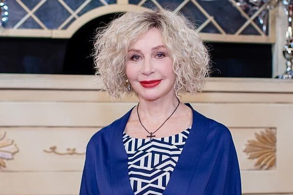 Татьяну Васильеву раскритиковали за «перекаченный» рельеф тела