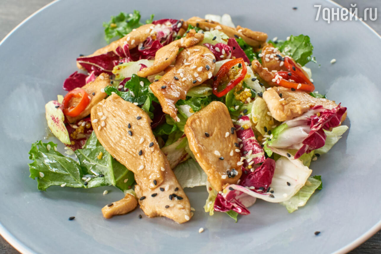 Салат из куриной грудки с огурцами – кулинарный рецепт
