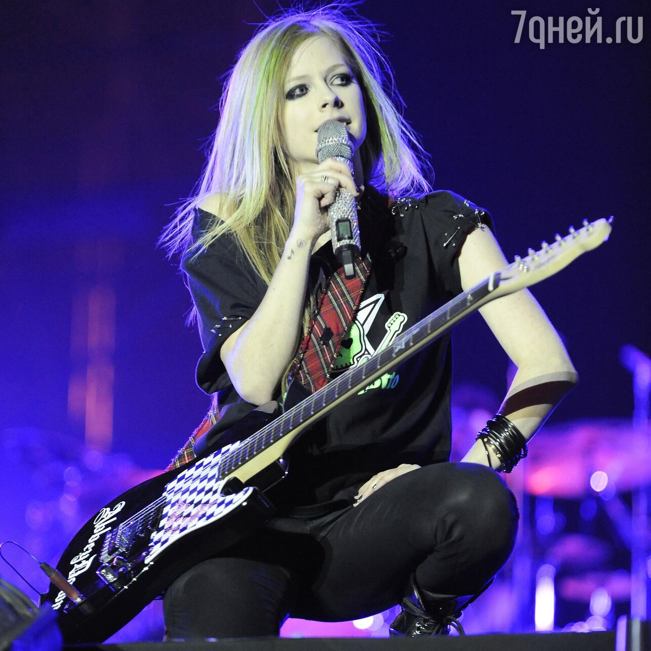 Avril Lavigne - Поиск порно