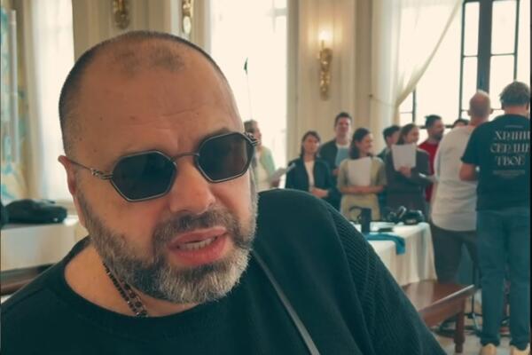 «Прям по Гоголю»: Фадеев высмеял давний конфликт с Крутым
