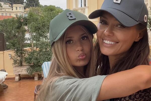 Боня рассказала про учебу дочери, которая перестала ходить в школу — платит по 7 миллионов