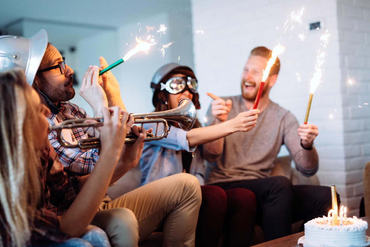 конкурсы на новый год для взрослых, прикольные конкурсы на новый год, новогодние конкурсы для компании, конкурсы за столом для взрослых, веселые конкурсы на новый год, новогодние игры для взрослых, шуточные конкурсы на новый год, идеи конкурсов на новый год 2026, как развлечь гостей на новый год, лучшие конкурсы на новый год