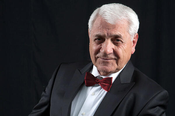  :     ,      ,     .