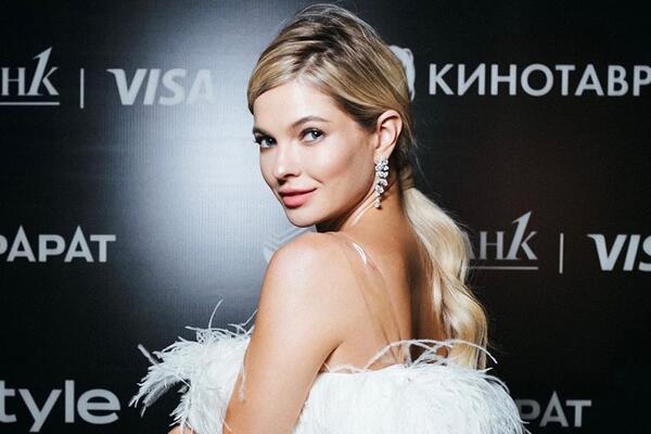 «Она что голая?»: Наталья Бардо взбудоражила фанатов