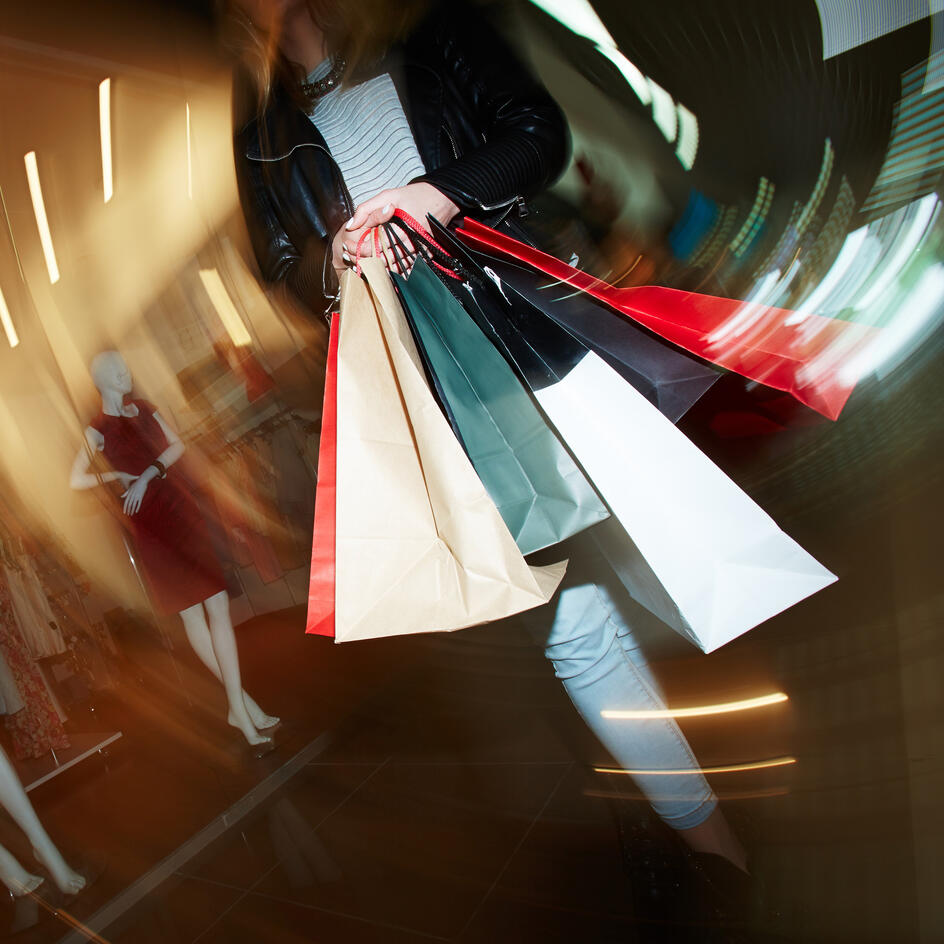 Одержимость покупками: шопоголизм может быть симптомом заболевания 