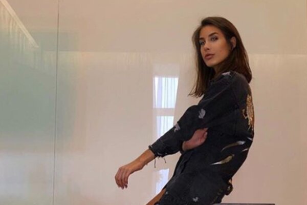 Образ дня: Кети Топурия в Alena Kochetkova