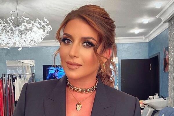 «Еврейский профиль»: Жасмин рассказала о пластике носа