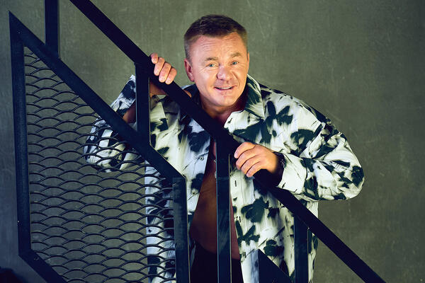 Владимир Сычев: «Во всех фильмах не снимешься и всех денег не заработаешь, так что на первом месте у меня — семья!»