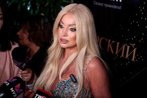 Сколько Волочкова потратила денег на отдых с танцором — купает парня в роскоши