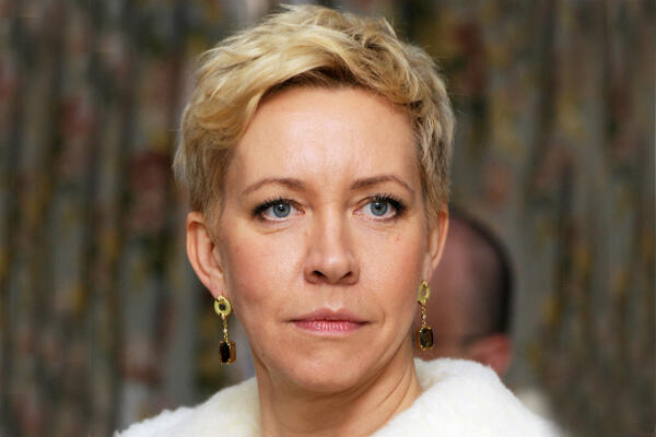 «Из меня вынули еле живой комок»: Лазарева раскрыла подробности родов