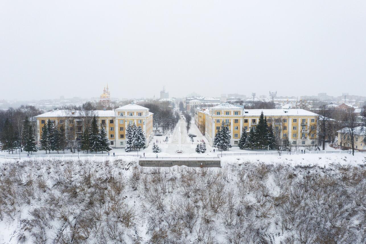 Вечный огонь и набережная Александра Грина, фото