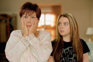 Появился первый кадр со съемок «Чумовой пятницы 2» с Линдси Лохан и Джейми Ли Кертис