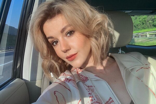 Юлианна Караулова примерила образ спасательницы Малибу