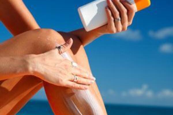 Как выбрать солнцезащитный крем и не навредить коже