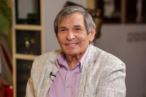 Новая жена 78-летнего Алибасова сменила фамилию: «Бари настаивал»