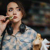 Рыба вместо десерта: как снизить тягу к сладкому благодаря белку