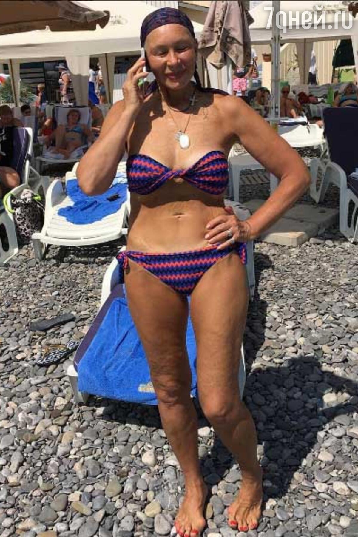 71-летняя актриса Васильева опубликовала откровенный снимок в бикини. ФОТО