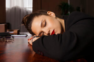 Открытки с первым рабочим днем: 15 картинок для коллег, друзей и родственников