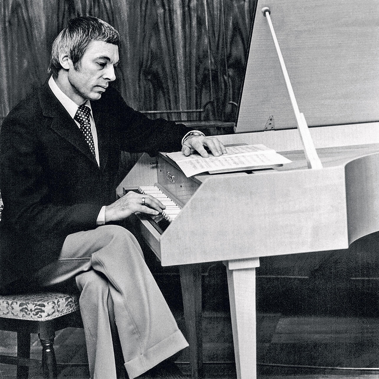 Александр Зацепин
