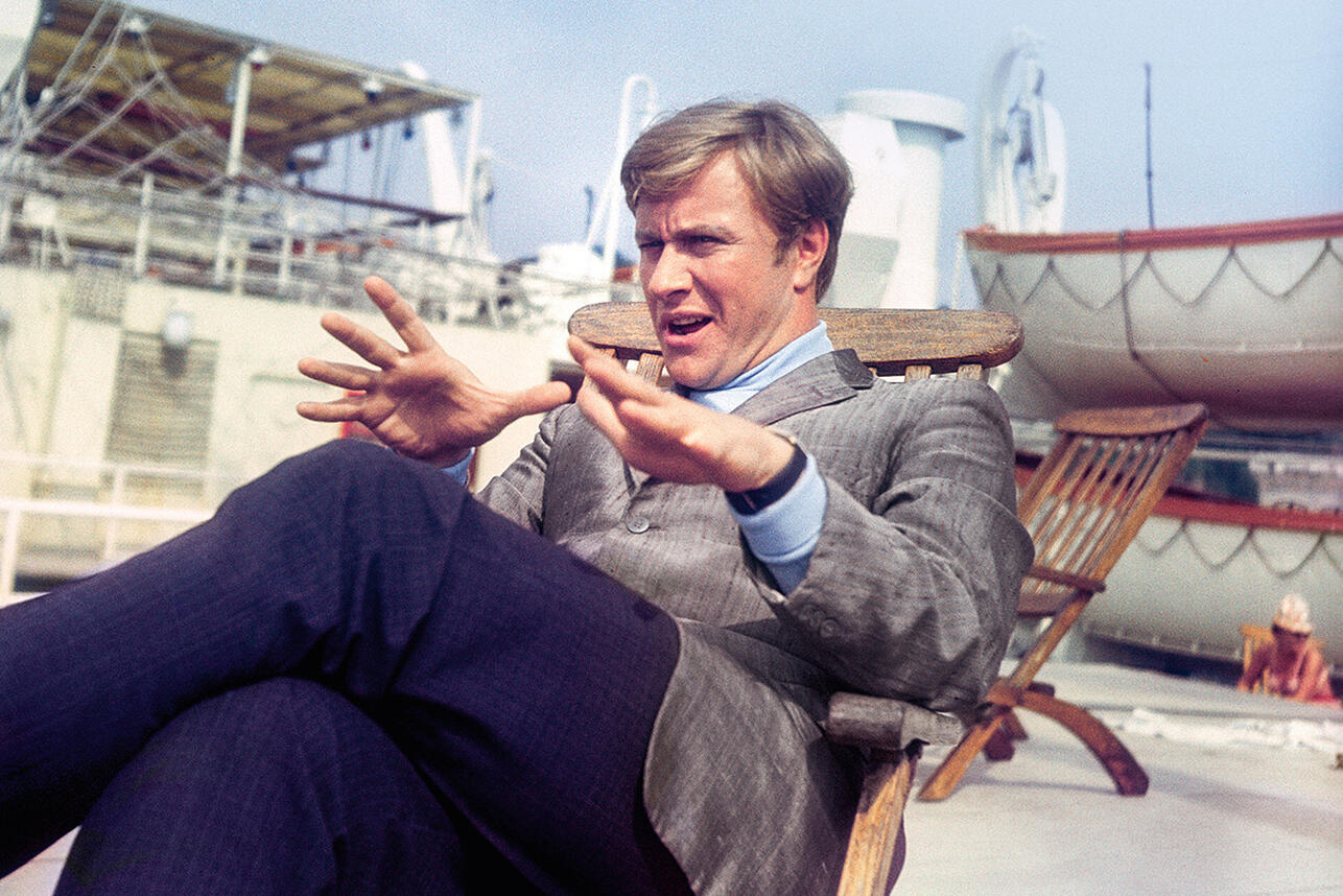 Андрей Миронов