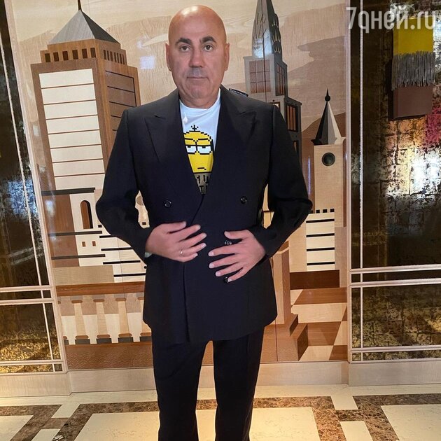 Сергей Шнуров написал заявление на Иосифа Пригожина Сергей Шнуров написал заявление на Иосифа Пригожина