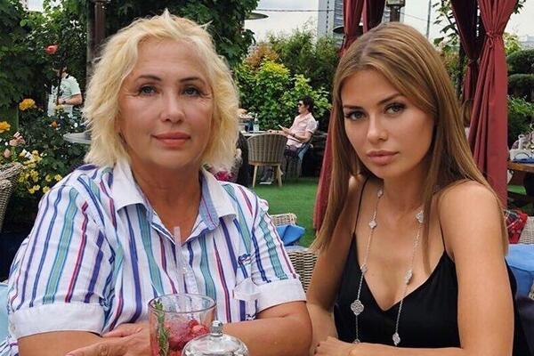 Мать Бони подала в суд на пластического хирурга — 195 миллионов за изуродованное лицо