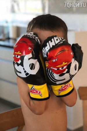 Сын Дарьи Мельниковой — Артур