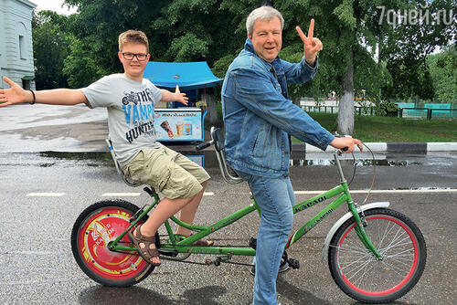 С сыном Платоном