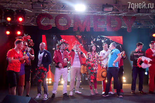 Резиденты Comedy Club на открытие «Недели высокого юмора» в Сочи