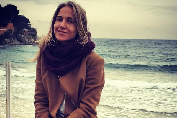 Юлия Ковальчук сделала стойку на голове