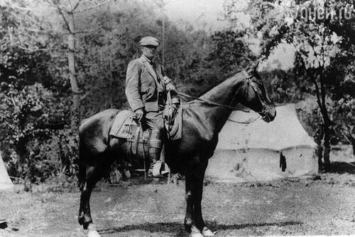 Мистер Лондон объезжает свои владения. 1912 г.