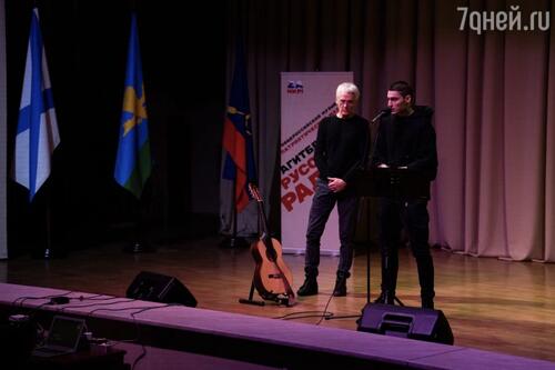 Александр Маршал с сыном
