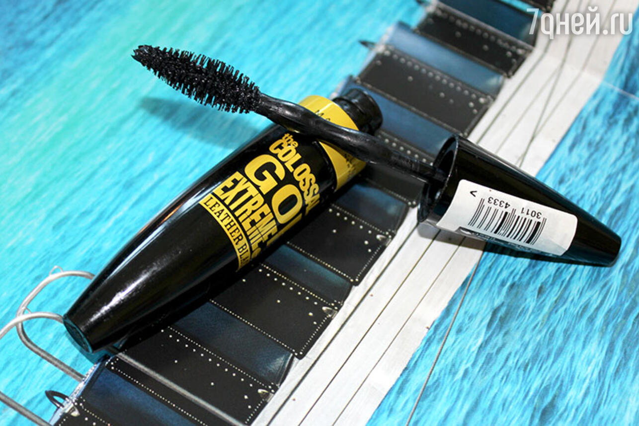  The Colossal Go Extreme! Black Leather  Maybelline
