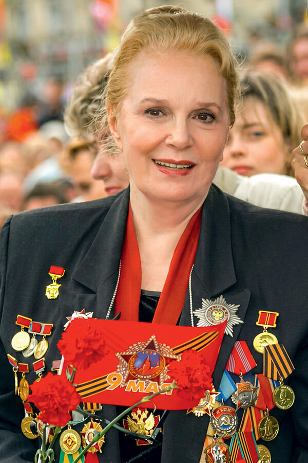 Элина Быстрицкая