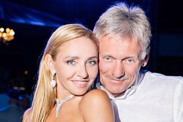 Татьяна Навка с мужем принимают поздравления с важным событием