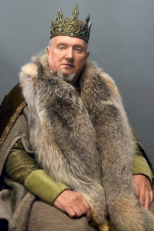 Олег Комаров
