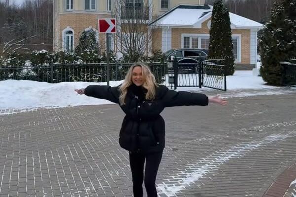 Молодая жена Омарова рассказала о ходе ремонта в ее доме — все решает сама