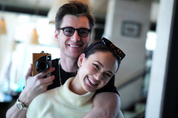 Идиллия: Воробьев привез красавицу-жену и ее дочку в США, где у него есть вилла