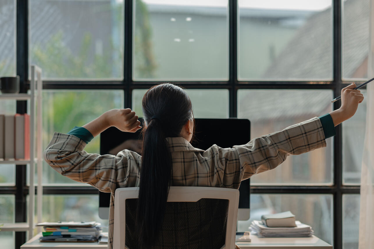 work-life blend, work-life balance, тренд 2026, удаленная работа, гибридный формат, рабочие привычки, тайм-менеджмент, баланс работа и жизнь, как организовать день, гибкий график, выгорание на удаленке, как не выгореть на удаленной работе, личные границы при удаленной работе, советы бизнес-ассистенту, удаленная работа за границей, как работать из любой точки мира, удаленная работа и семья, продуктивность дома, ритм жизни 2026, советы карьерного консультанта