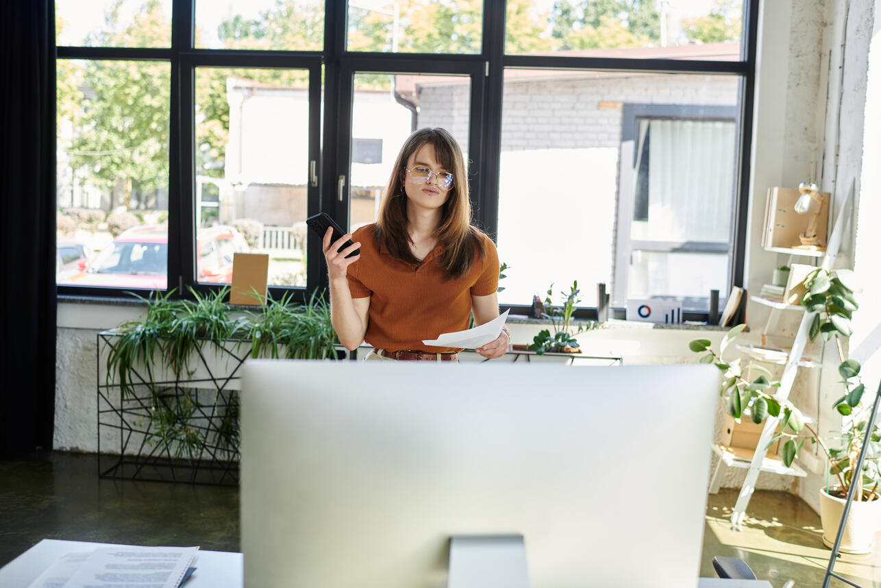 work-life blend, work-life balance, тренд 2026, удаленная работа, гибридный формат, рабочие привычки, тайм-менеджмент, баланс работа и жизнь, как организовать день, гибкий график, выгорание на удаленке, как не выгореть на удаленной работе, личные границы при удаленной работе, советы бизнес-ассистенту, удаленная работа за границей, как работать из любой точки мира, удаленная работа и семья, продуктивность дома, ритм жизни 2026, советы карьерного консультанта