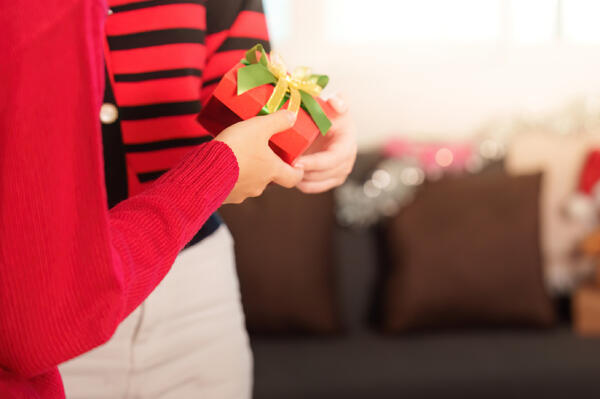 Как купить подарки 31 декабря, если забыли сделать это заранее &mdash; быстро, экономно и оригинально