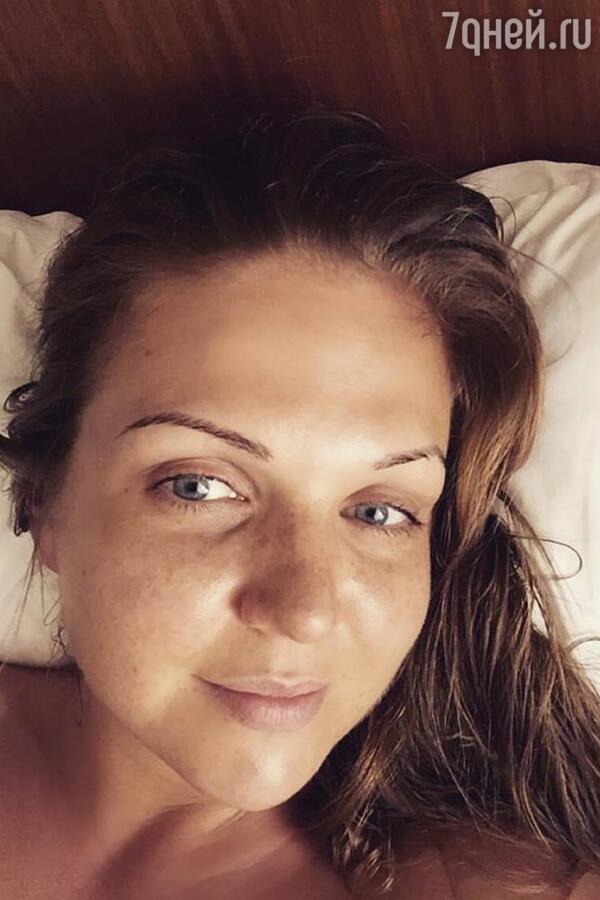 «Сарафан под грудью застрял?»: Марина Девятова раскрыла вторую беременность