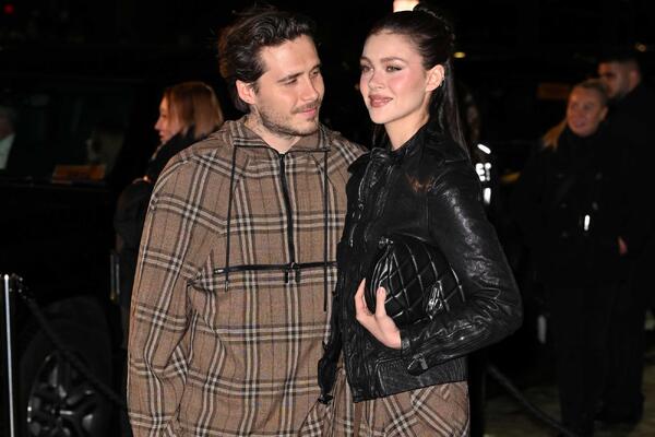 Запутались во лжи: Бруклина Бекхэма и Николу Пельтц уличили в противоречии фактам   