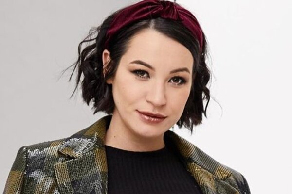 Накануне родов Ида Галич приобрела в ипотеку замок