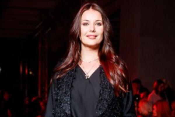 Образ дня: Оксана Федорова в total black