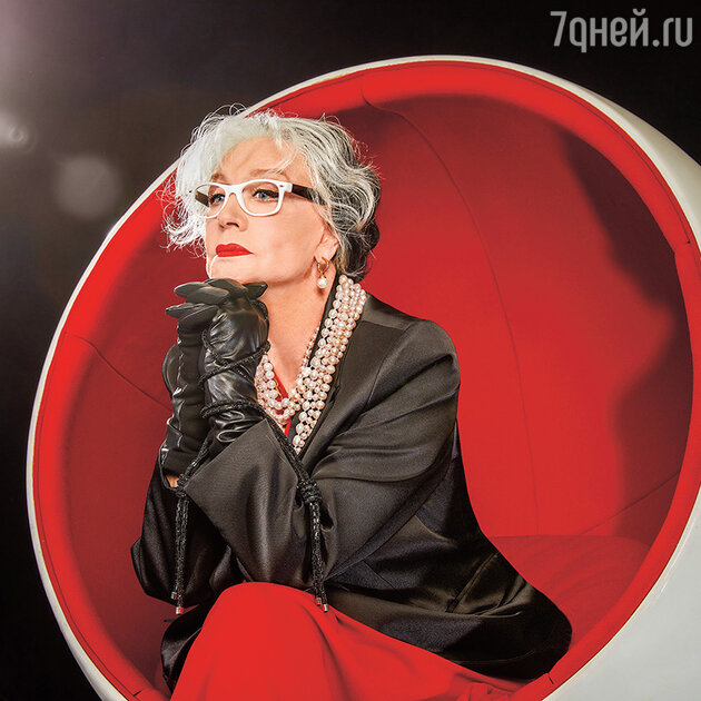 Сцена из спектакля "Мадам Рубинштейн"