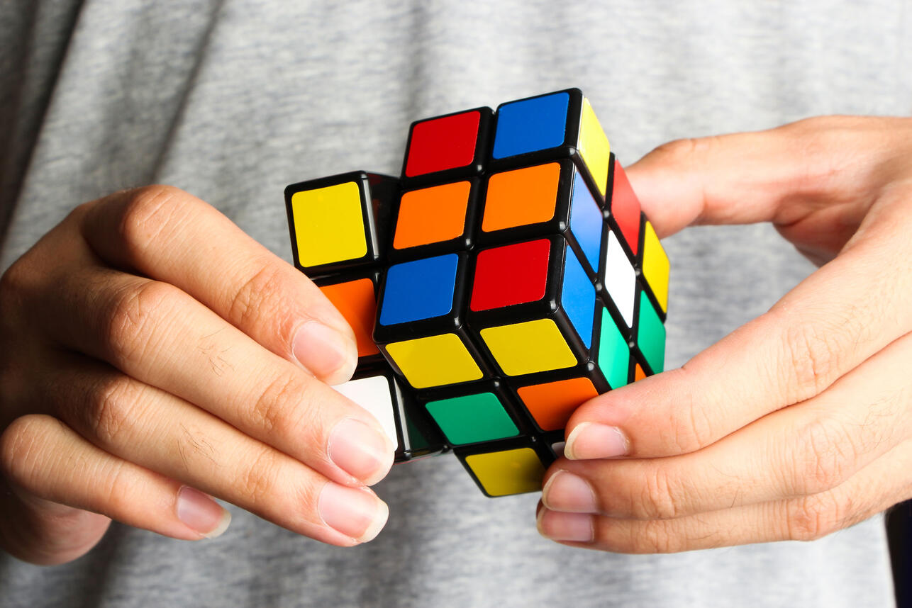 Как собрать кубик Рубика 3х3 для начинающих: легкий способ